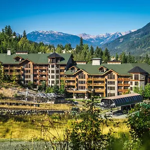 First Tracks Aparthotel